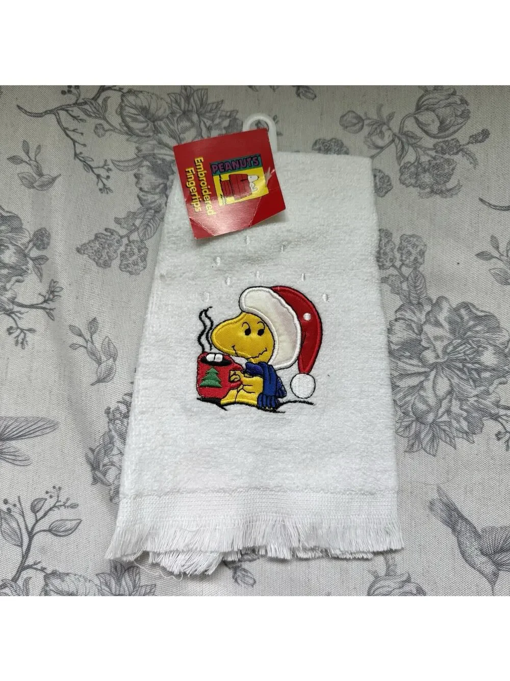 Embroidered Peanuts WOODSTOCK Santa Hat Hot Chocolate White Fingertip Hand Towel